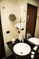 Cherry Maryski Hotel