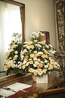 Cherry Maryski Hotel