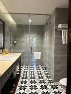 Champa Palace Hotel