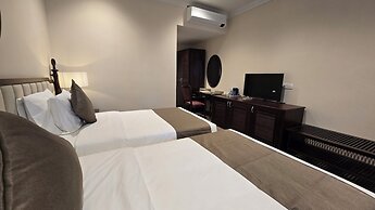 Champa Palace Hotel