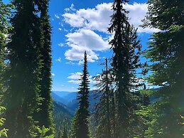 Kokanee Glacier Resort