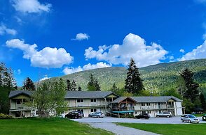 Kokanee Glacier Resort