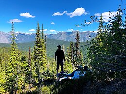 Kokanee Glacier Resort