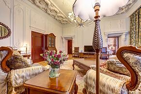 Akyan St. Petersburg