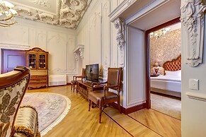 Akyan St. Petersburg