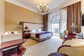 Akyan St. Petersburg