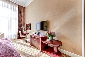 Akyan St. Petersburg