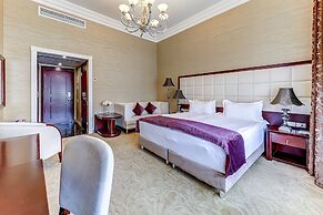 Akyan St. Petersburg