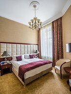 Akyan St. Petersburg