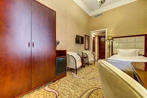 Akyan St. Petersburg