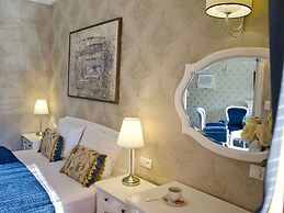 SleepWalker Boutique Suites