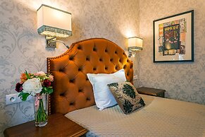 SleepWalker Boutique Suites