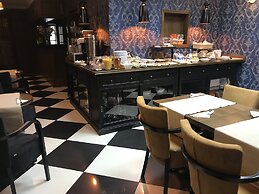 SleepWalker Boutique Suites