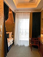 SleepWalker Boutique Suites