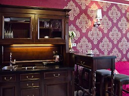 SleepWalker Boutique Suites