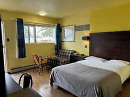 Motel R-100
