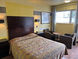 Motel R-100