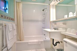 Motel R-100