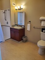 Clarion Hotel & Suites