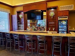 Clarion Hotel & Suites