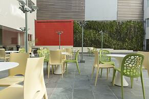 Regency Way Montevideo Hotel