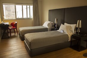 Regency Way Montevideo Hotel