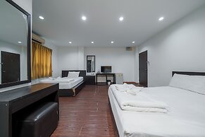 Collection O Khaosan Park