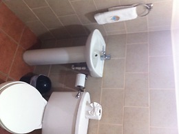 Machele' s Place Beachside Hotel & Pool