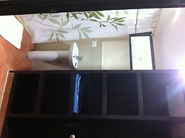 Machele' s Place Beachside Hotel & Pool