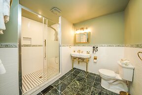 Niagara Grandview Boutique hotel