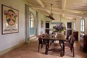 Borgo Pignano Volterra Tuscany