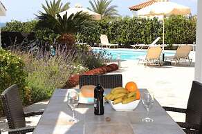 Platzia Beach Villas