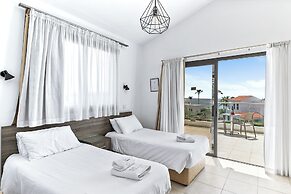Platzia Beach Villas