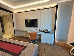 Graceland Bangkok Hotel