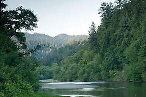 Guerneville Lodge