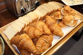 Hotel MIDO Myeongdong