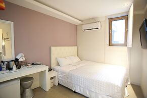 Hotel MIDO Myeongdong
