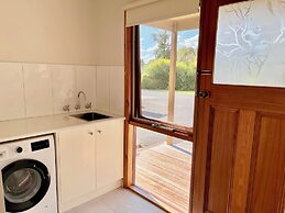 Daysy Hill Country Cottages