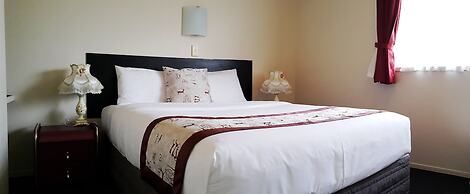 Ann’s Volcanic Motel