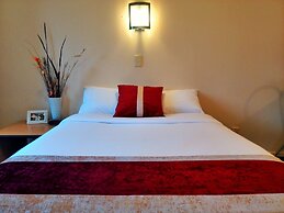 Ann’s Volcanic Motel