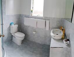 Ann’s Volcanic Motel