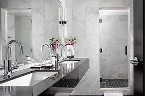 6 Columbus Central Park Hotel