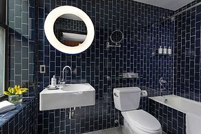 6 Columbus Central Park Hotel