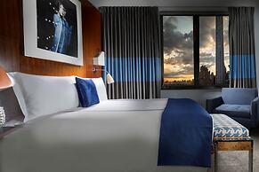 6 Columbus Central Park Hotel