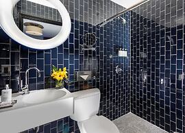 6 Columbus Central Park Hotel