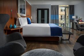 6 Columbus Central Park Hotel