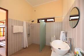 Villa Agung Beach Inn