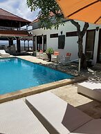 Villa Agung Beach Inn