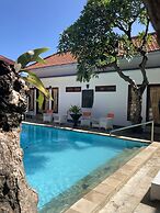 Villa Agung Beach Inn