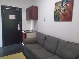 GinaSuite Kompleks27 Hotel